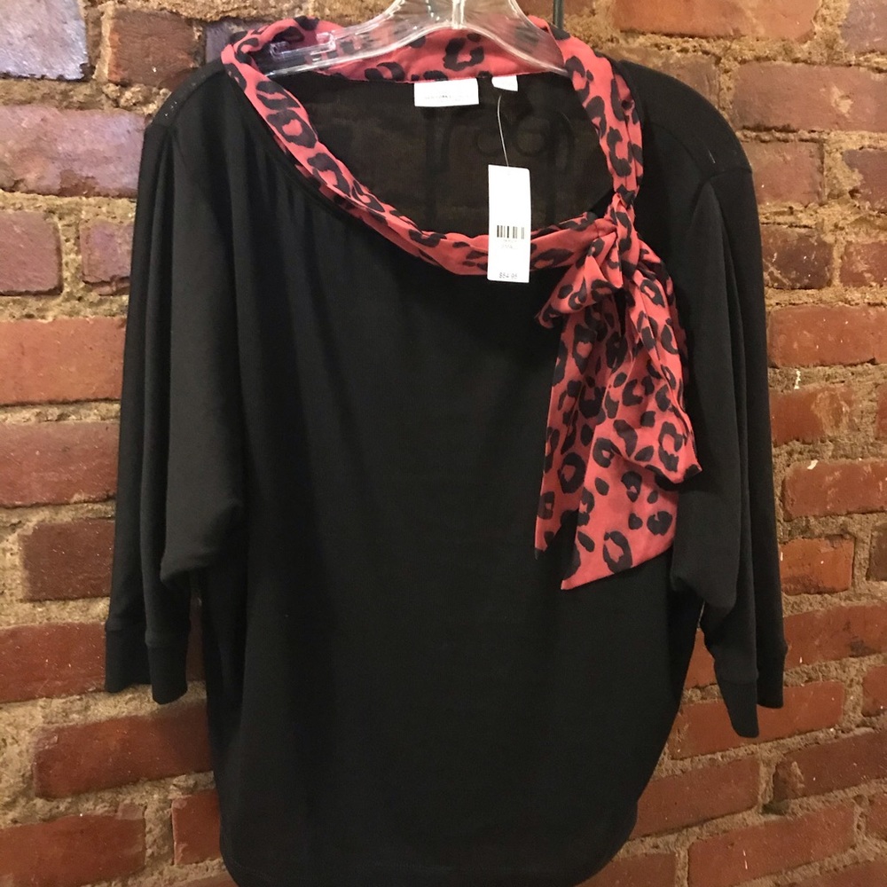 Black 3/4 sleeve sweater blouse